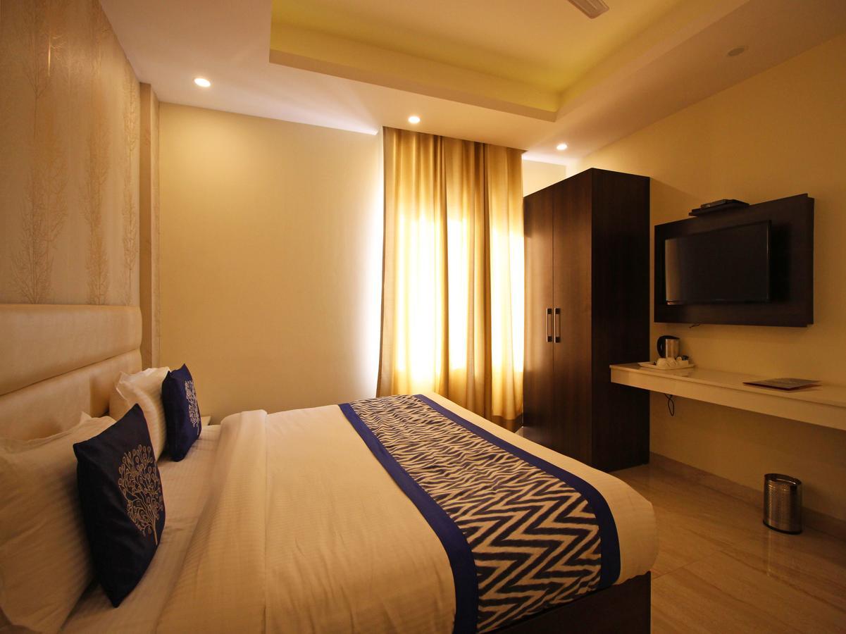 Oyo 8132 Hotel Kukreja 德拉敦 外观 照片